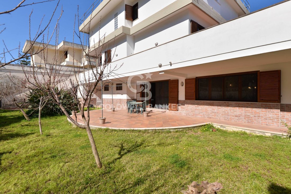 Villa en Lecce, Apulia, Italia 4 - 15826839