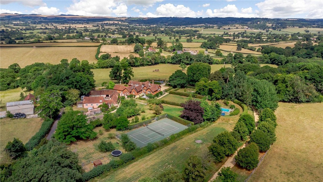 House in Sedgehill, England 1 - 15825364