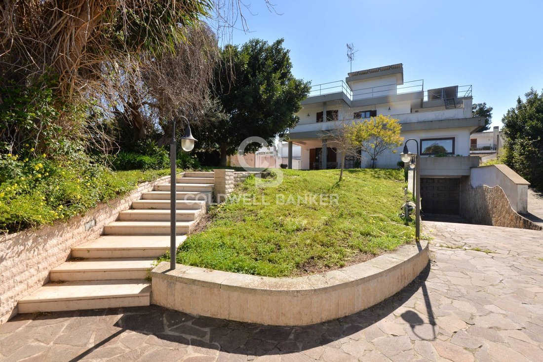Villa en Lecce, Apulia, Italia 1 - 15826839