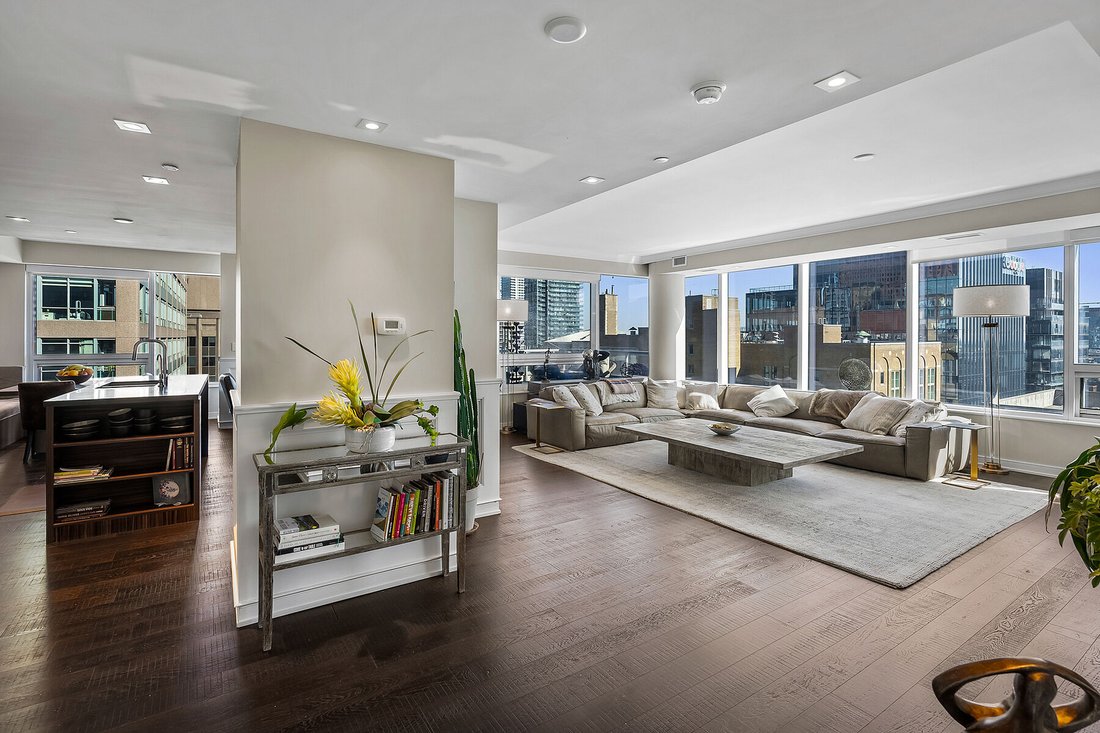 Condo in Toronto, Ontario, Canada 5 - 15827549