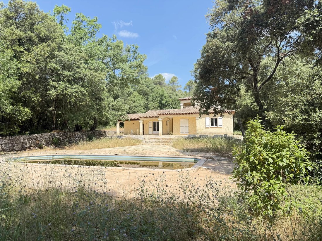 House in Besse-sur-Issole, Provence-Alpes-Côte d'Azur, France 1 - 15824998