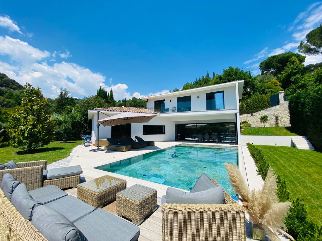 Villa in Saint-Paul-de-Vence, Provence-Alpes-Côte d'Azur, France 1 - 15826178