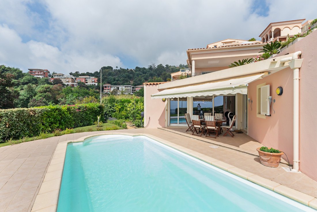 Apartment in Le Cottage, Mandelieu-la-Napoule, France 3 - 15827479