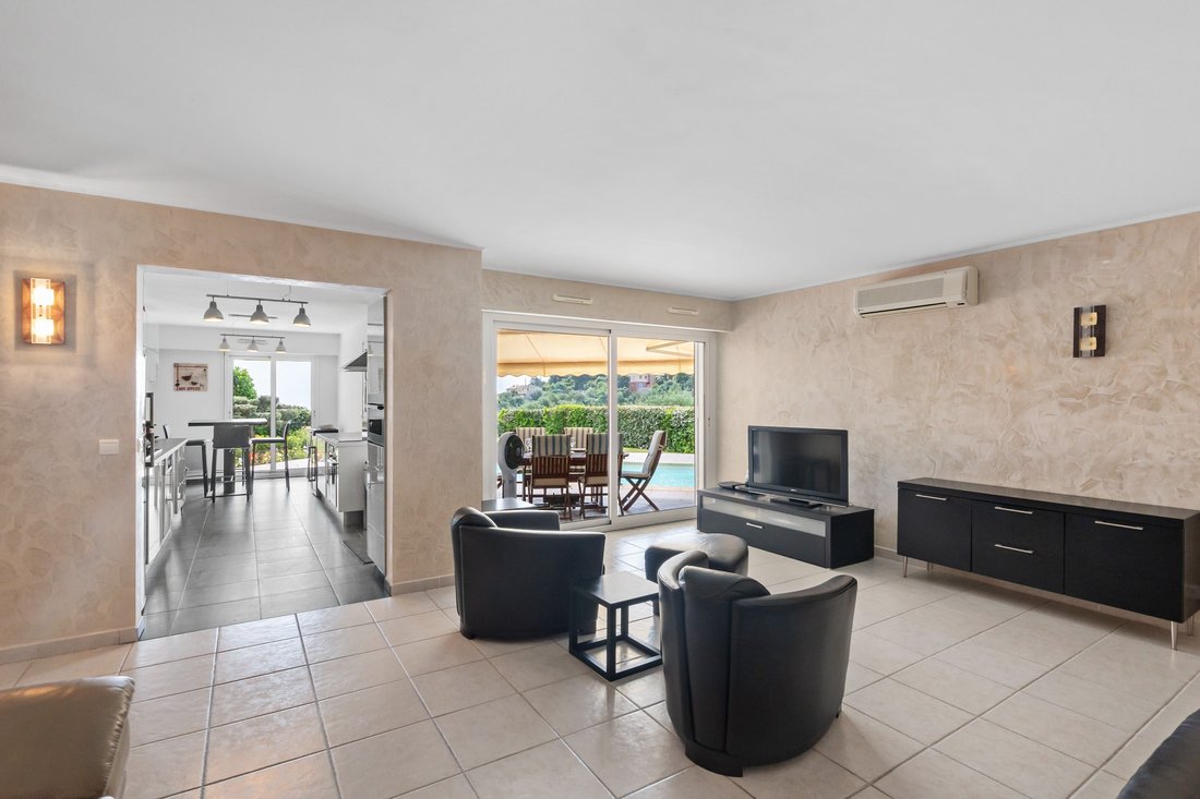 Apartment in Le Cottage, Mandelieu-la-Napoule, France 5 - 15827479
