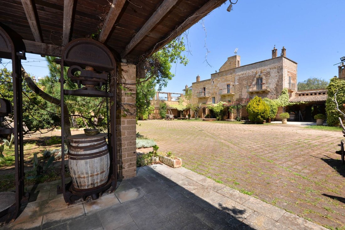 Casa de Campo en Lecce, Apulia, Italia 3 - 15826846