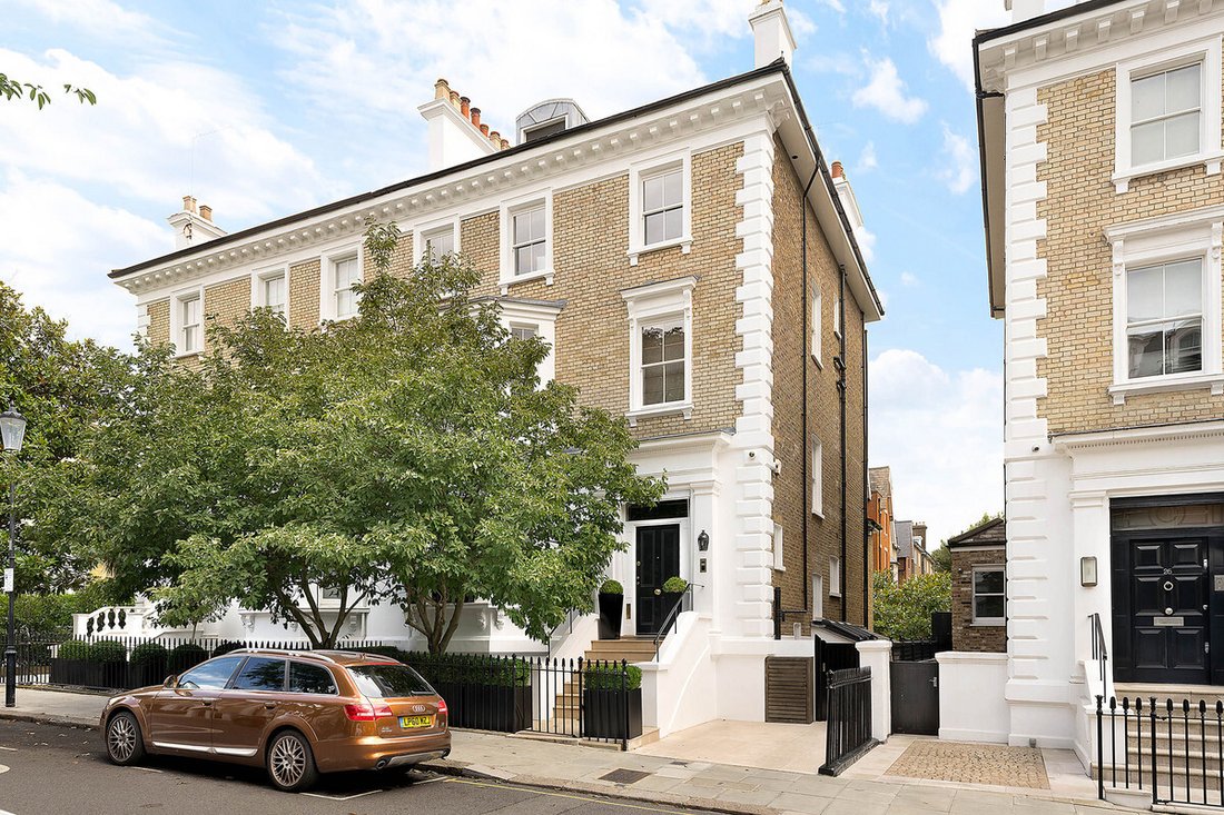 House in London, England, United Kingdom 1 - 15826573