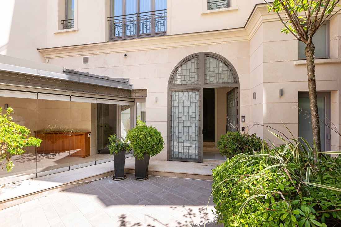 House in Paris, Île-de-France, France 5 - 15826225
