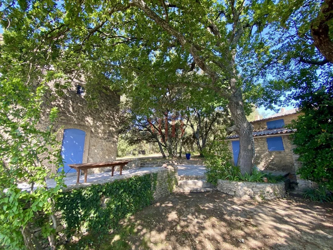 Country House in Cucuron, Provence-Alpes-Côte d'Azur, France 3 - 15825028