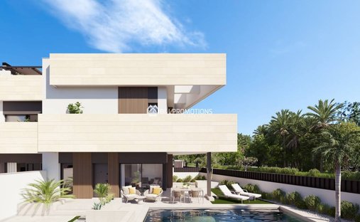 Villa in Pilar de la Horadada, Valencian Community, Spain 1