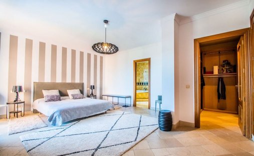 Apartment in Cancelada, Estepona, Andalusia 1