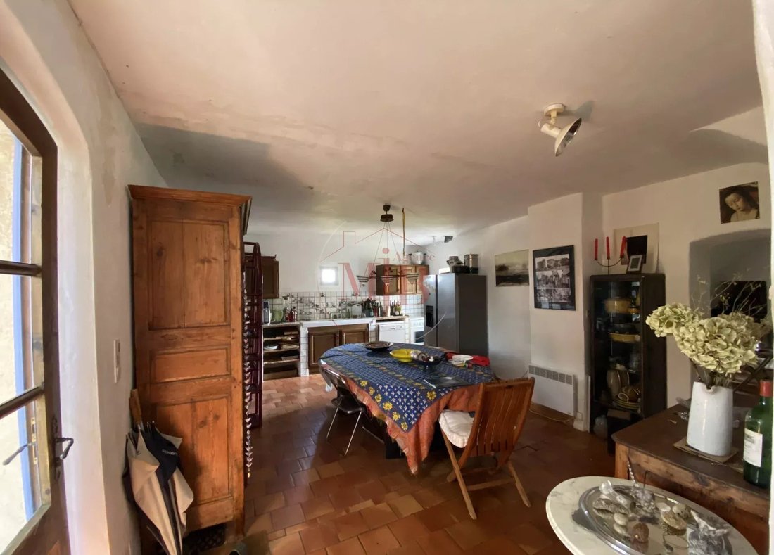 Country House in Cucuron, Provence-Alpes-Côte d'Azur, France 5 - 15825028