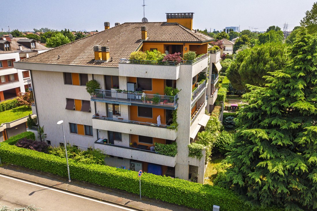 Apartment in Arese, Lombardy, Italy 1 - 15826154
