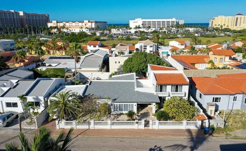 Villa in Noord, Aruba 1