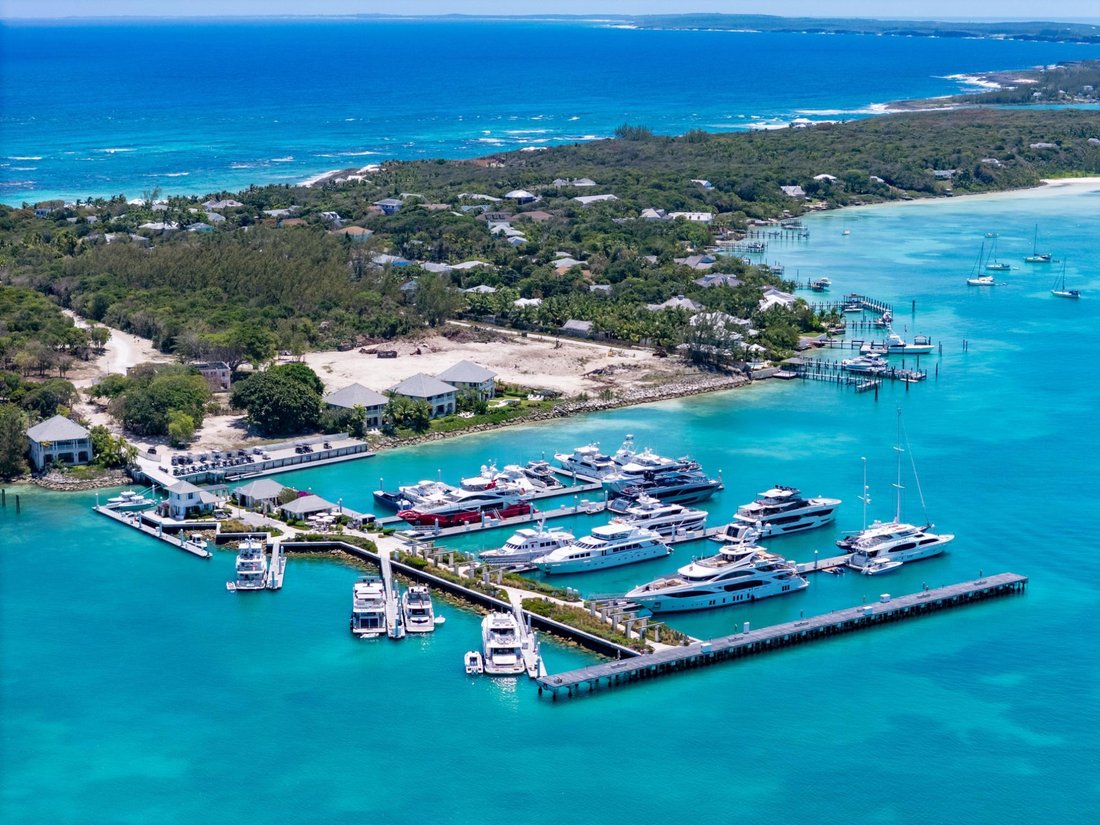 Land in Dunmore Town, Harbour Island, The Bahamas 1 - 15827723