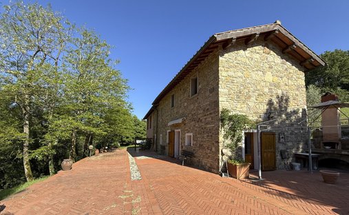 Country House in Vaglia, Tuscany, Italy 1