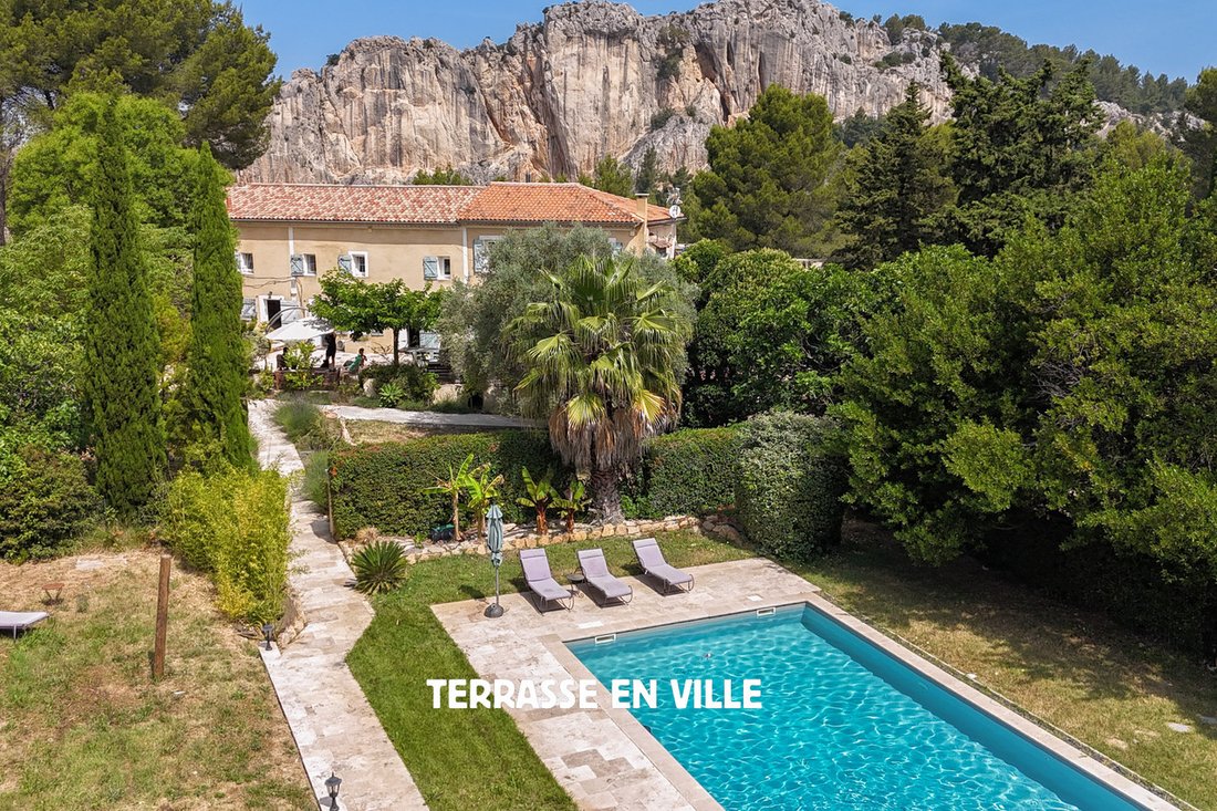 Apartment in Évenos, Provence-Alpes-Côte d'Azur, France 1 - 15828128