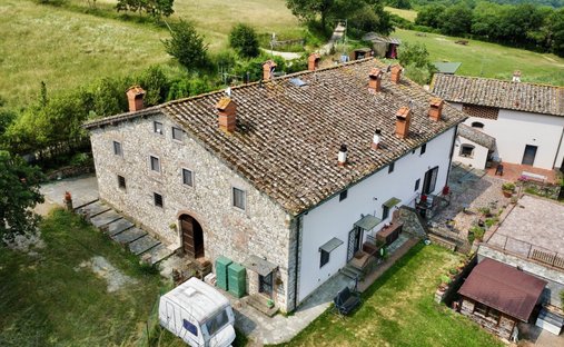 Country House in Scarperia e San Piero, Tuscany, Italy 1