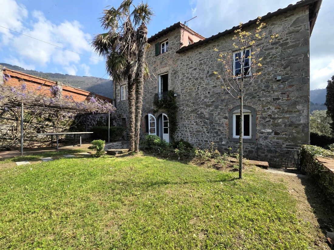 House in Historic Center, Lucca, Tuscany 3 - 15827739