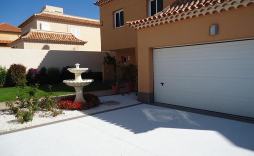 Villa in Costa Adeje, Adeje, Canary Islands 1