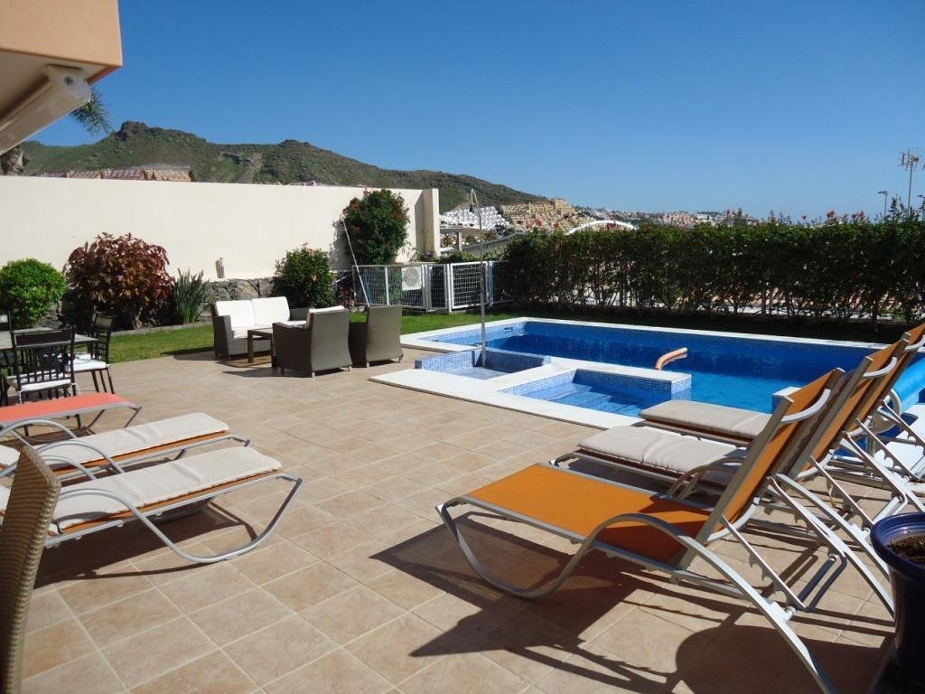 Villa in Costa Adeje, Adeje, Canary Islands 4 - 15828171
