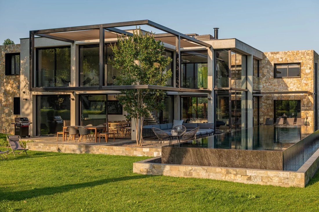 House in Opio, Provence-Alpes-Côte d'Azur, France 2 - 15808824