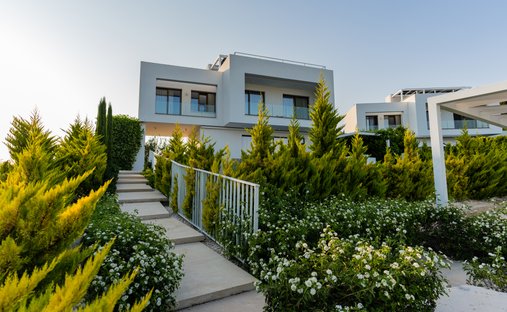 Villa in Peyia, Paphos, Cyprus 1