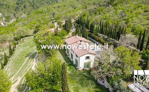 Villa in San Giustino, Umbria, Italy 1