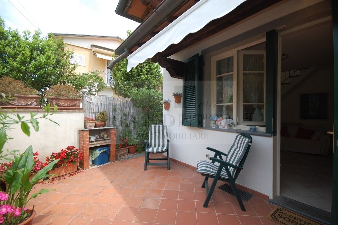 Villa in Camaiore, Toskana, Italien 3 - 15829214