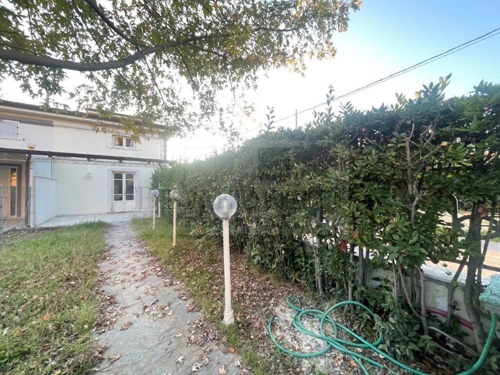 Villa a Camaiore, Toscana, Italia 3 - 15828622