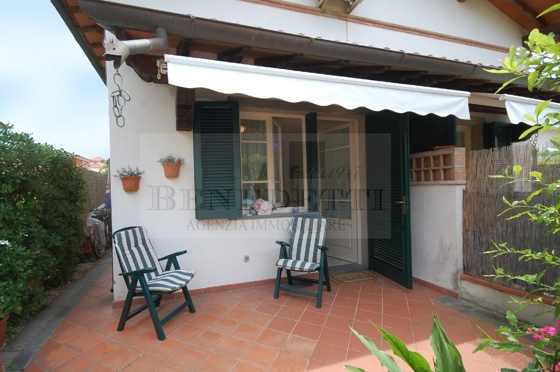 Villa in Camaiore, Toskana, Italien 1 - 15829214
