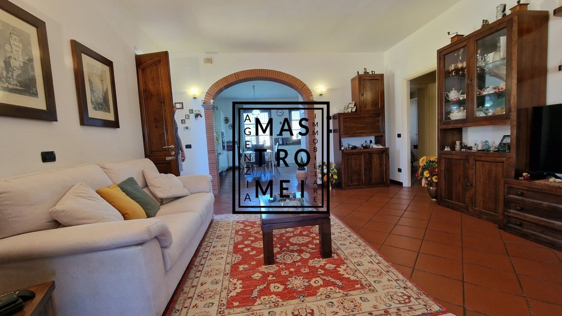 Villa in Porcari, Tuscany, Italy 3 - 15829899