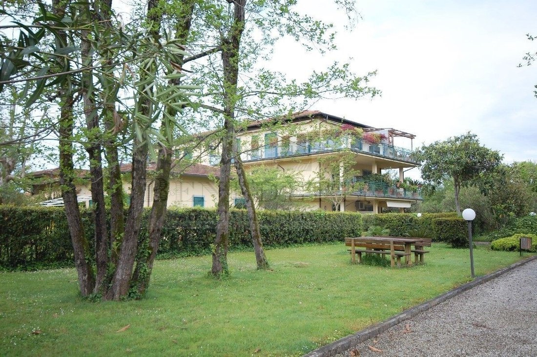 Apartment in Camaiore, Tuscany, Italy 4 - 15829463