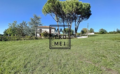 Villa in Fucecchio, Tuscany, Italy 1