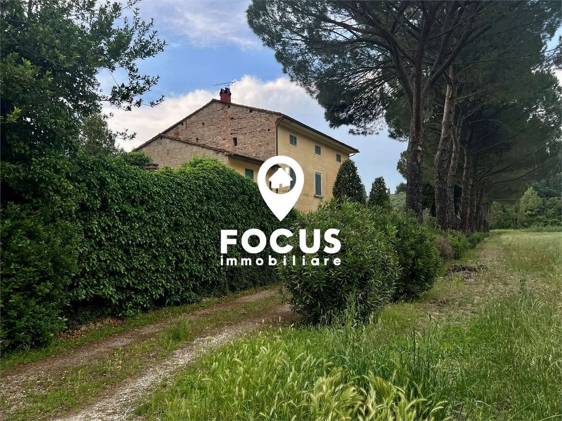 Villa in Historic Center, Empoli, Tuscany 3 - 15828517
