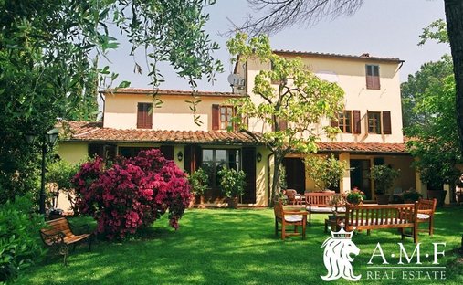 Villa in Historic Center, Lucca, Tuscany 1