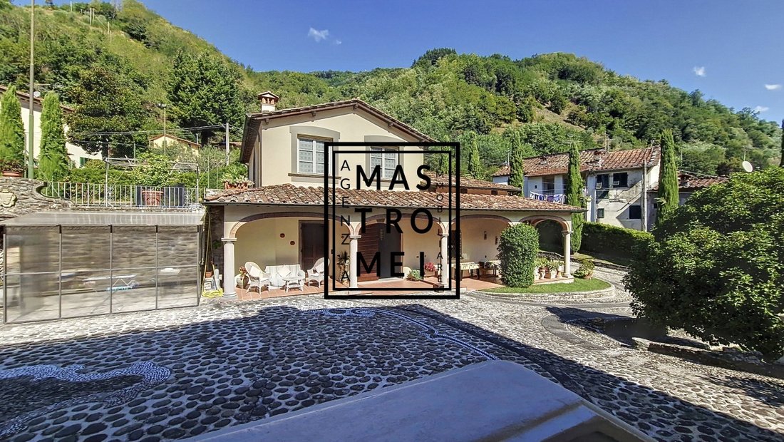 Villa in Bagni di Lucca, Tuscany, Italy 3 - 15829579