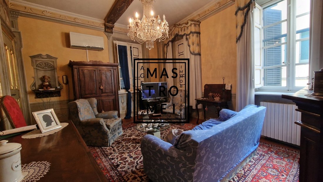 Apartment in Historic Center, Lucca, Tuscany 2 - 15829810