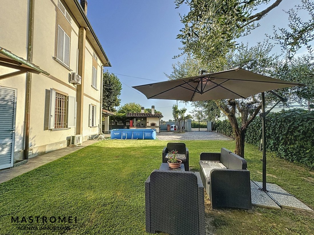 Villa in Altopascio Centro, Altopascio, Tuscany 1 - 15829038