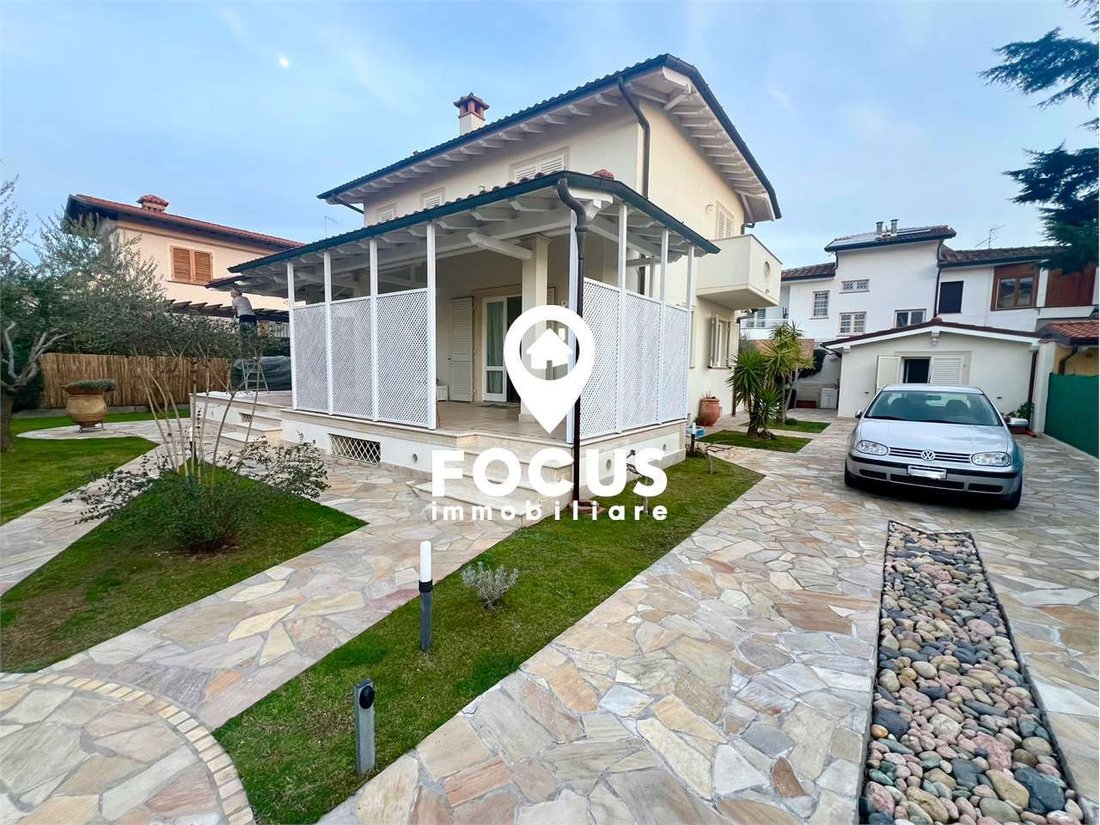Villa in Pietrasanta, Tuscany, Italy 1 - 15828970