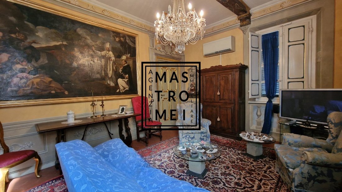 Apartment in Historic Center, Lucca, Tuscany 1 - 15829810