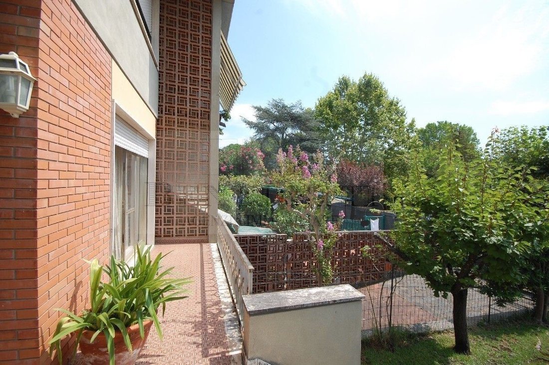 Villa in Camaiore, Tuscany, Italy 2 - 15829277
