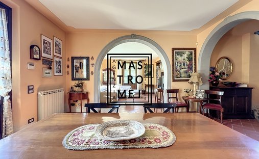 Villa in Castelfranco di Sotto, Tuscany, Italy 1