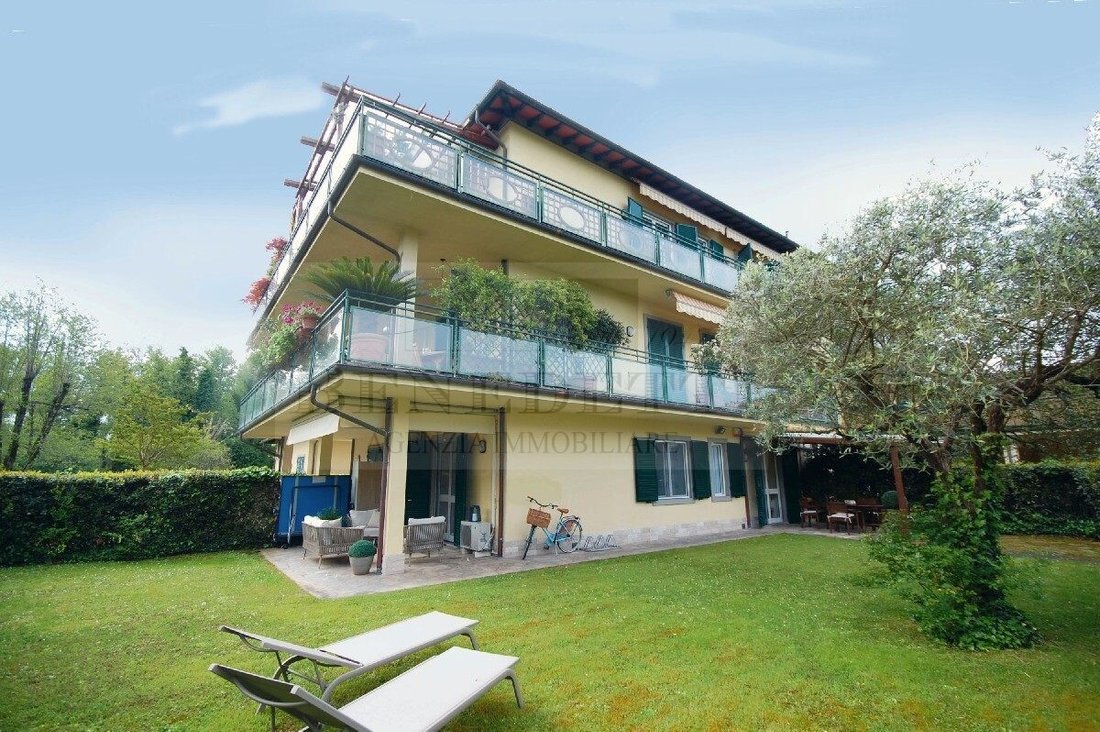 Apartment in Camaiore, Tuscany, Italy 3 - 15829463