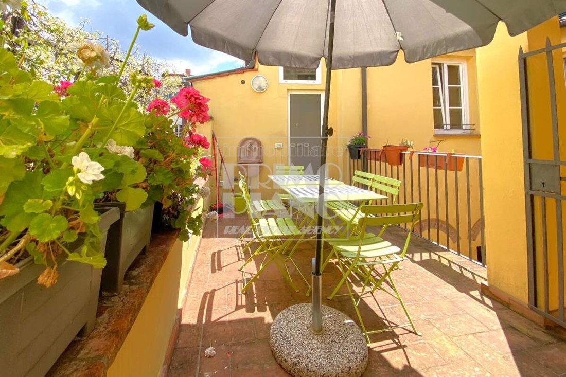 Apartment in Historic Center, Lucca, Tuscany 2 - 15829061