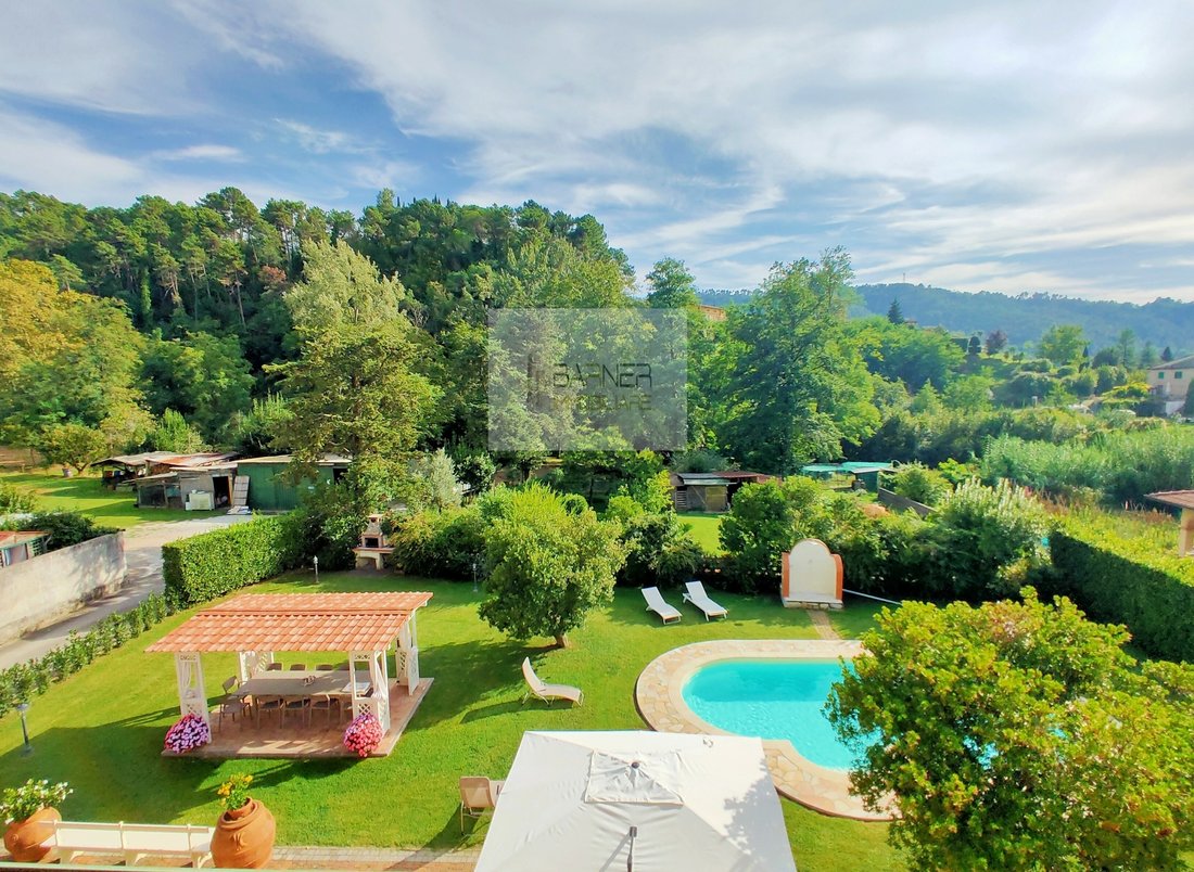 Villa in Camaiore, Tuscany, Italy 3 - 15830456