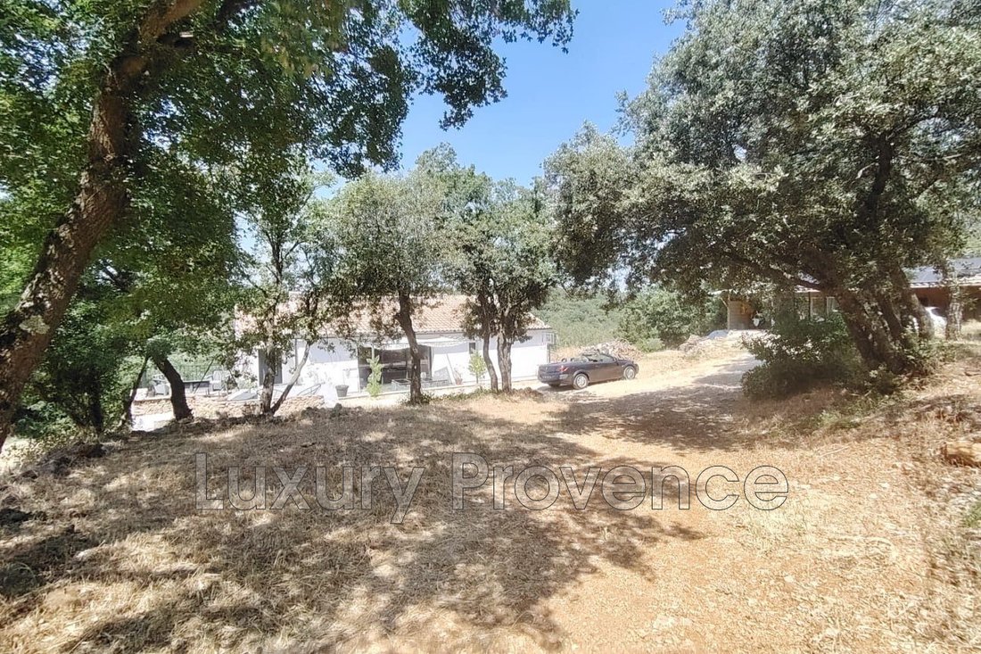 Villa in Rians, Provence-Alpes-Côte d'Azur, France 4 - 15828425
