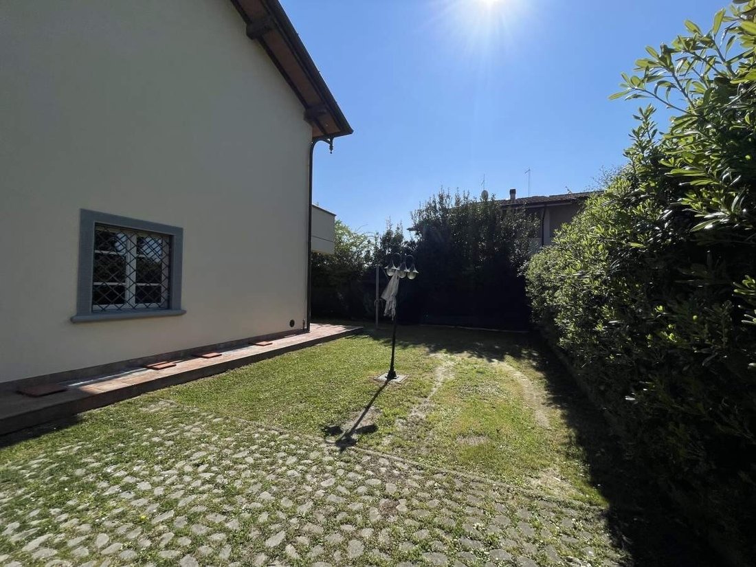 Villa in Center, Forte dei Marmi, Tuscany 4 - 15828514