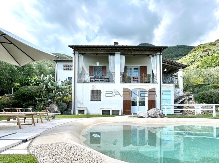 Villa in Camaiore, Tuscany, Italy 1 - 15830642