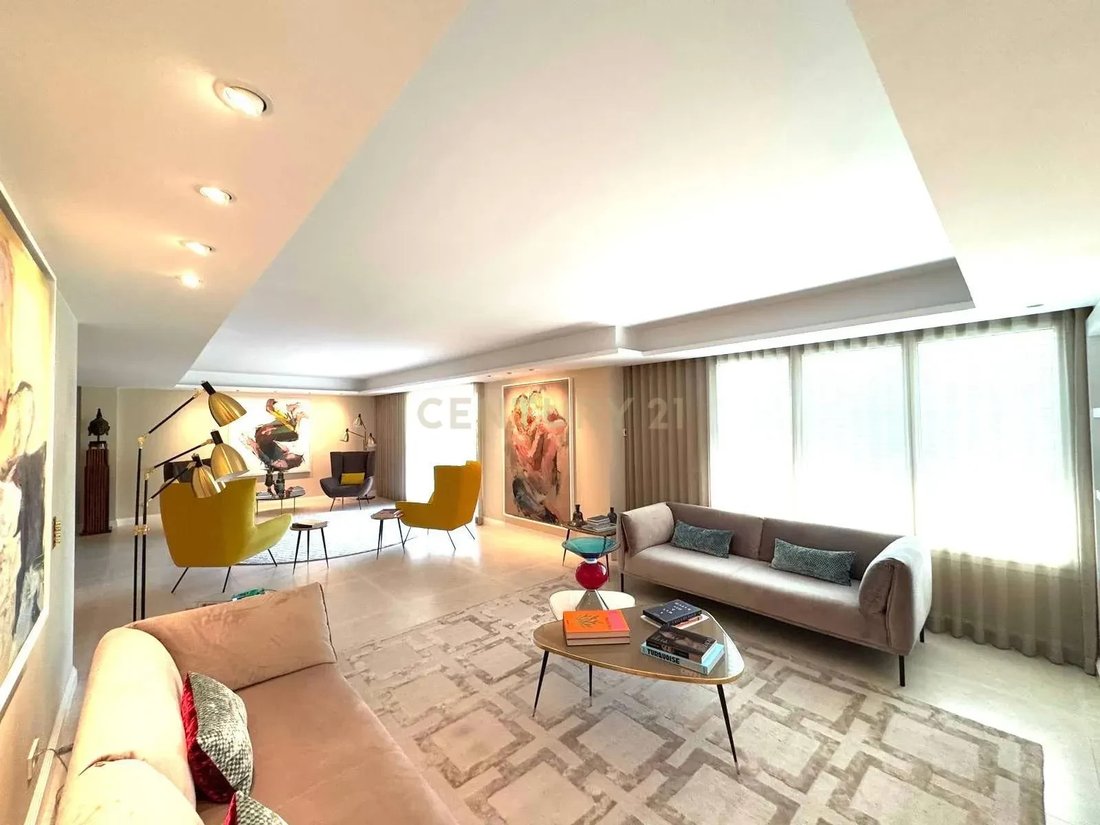 Apartment in Eixample, Barcelona, Spain 4 - 15819459