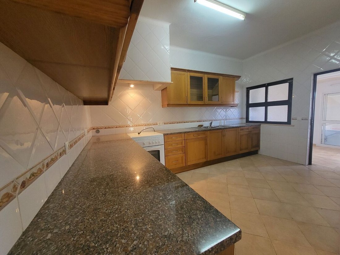 House in Praia dos Pescadores, Olhos de Agua, Portugal 4 - 15828627